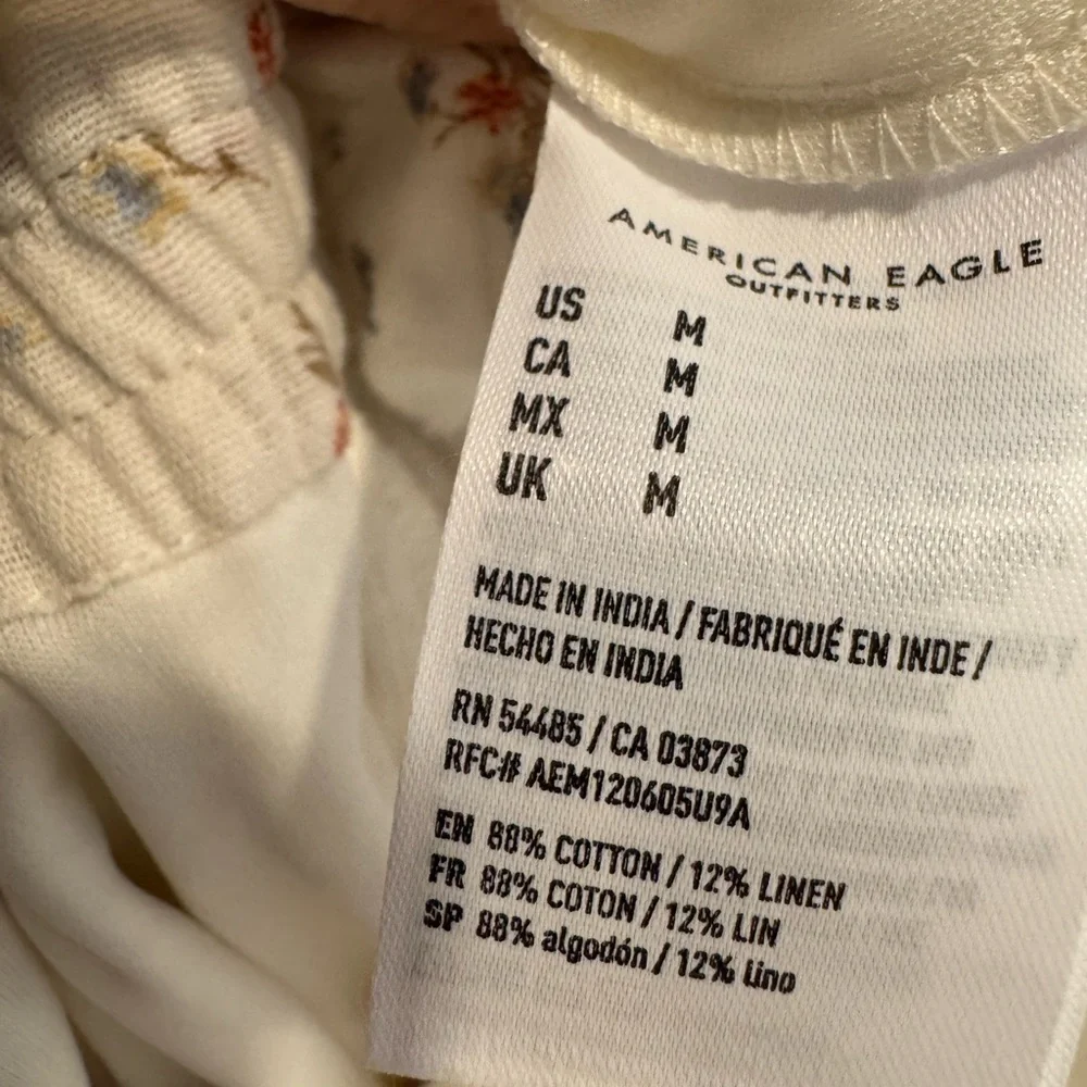 American Eagle white floral linen blend jumpsuit size medium - Picture 11 of 11